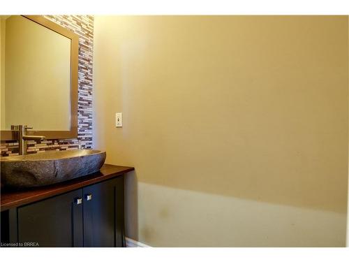 36 Varley Crescent, Brantford, ON - Indoor Photo Showing Bathroom