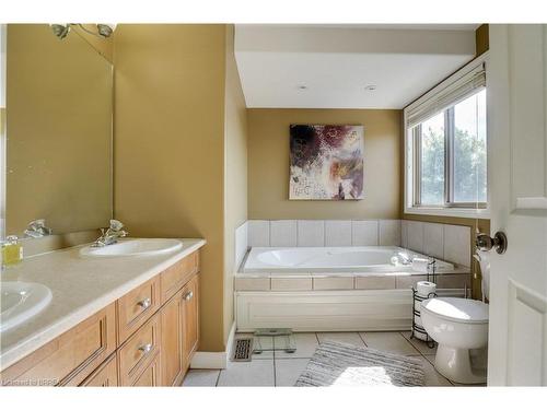 36 Varley Crescent, Brantford, ON - Indoor Photo Showing Bathroom