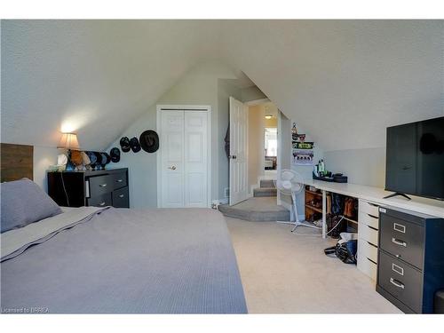 36 Varley Crescent, Brantford, ON - Indoor Photo Showing Bedroom