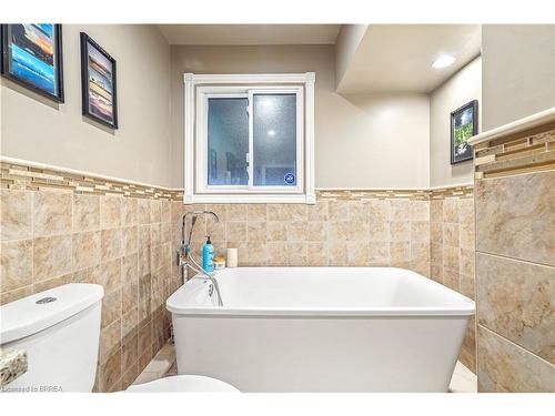 49 Wiltshire Drive, Brantford, ON - Indoor Photo Showing Bathroom