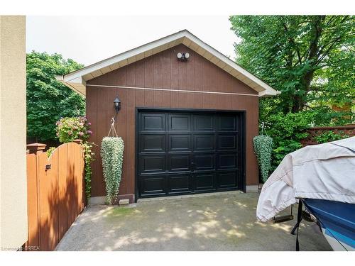 2086 Hixon Street, Oakville, ON - Outdoor