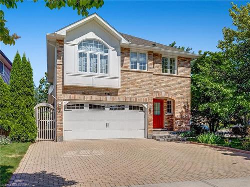 4129 Pincay Oaks Lane, Burlington, ON - Outdoor