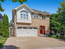 4129 Pincay Oaks Lane  Burlington, ON L7M 4L6