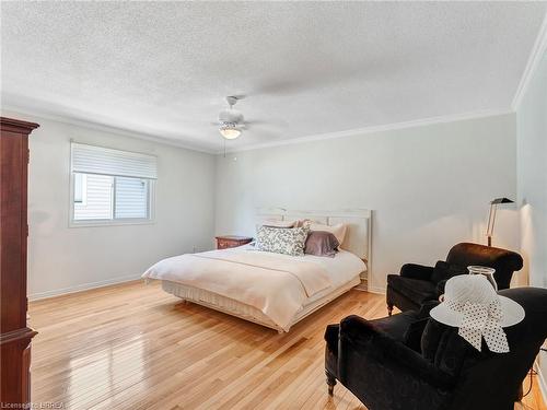 4129 Pincay Oaks Lane, Burlington, ON - Indoor Photo Showing Bedroom