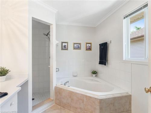 4129 Pincay Oaks Lane, Burlington, ON - Indoor Photo Showing Bathroom