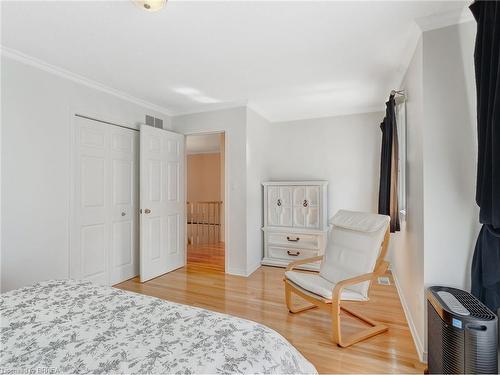 4129 Pincay Oaks Lane, Burlington, ON - Indoor Photo Showing Bedroom