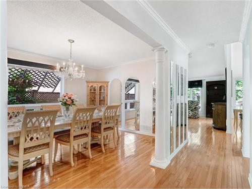 4129 Pincay Oaks Lane, Burlington, ON - Indoor Photo Showing Dining Room