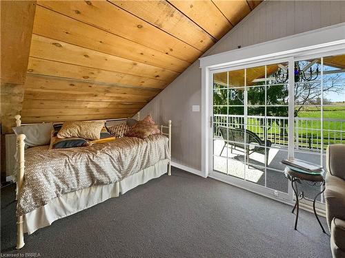 95 River Road, Paris, ON - Indoor Photo Showing Bedroom