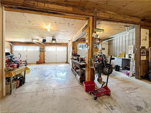 95 River Road, Paris, ON - Indoor Photo Showing Garage