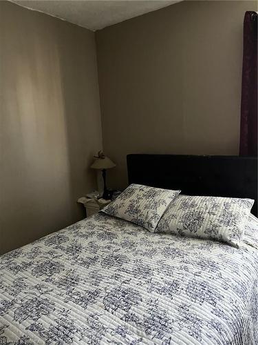 10 Hart Street, Brantford, ON - Indoor Photo Showing Bedroom