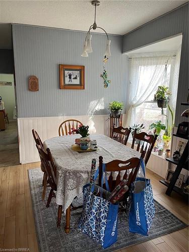 10 Hart Street, Brantford, ON - Indoor Photo Showing Dining Room