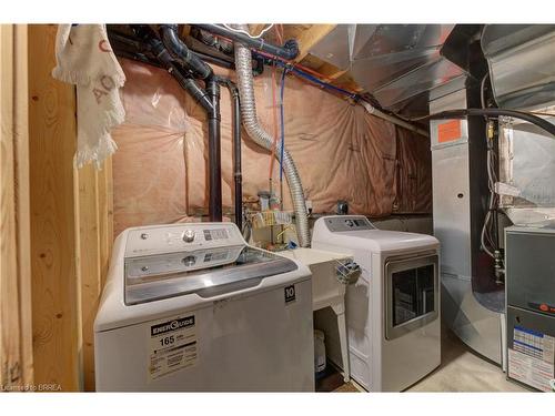 101 Thames Way, Hamilton, ON - Indoor Photo Showing Laundry Room