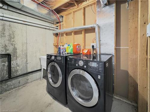 106-20 Mcconkey Crescent, Brantford, ON - Indoor Photo Showing Laundry Room