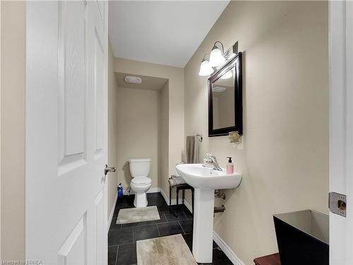 106-20 Mcconkey Crescent, Brantford, ON - Indoor Photo Showing Bathroom