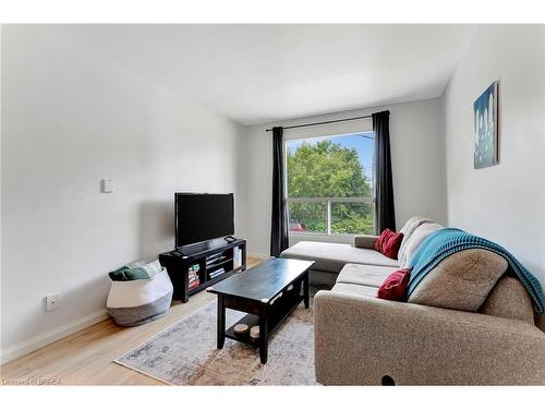 A-17 Raleigh Street, Brantford, ON - Indoor Photo Showing Living Room