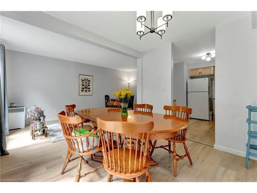 A-17 Raleigh Street, Brantford, ON - Indoor Photo Showing Dining Room