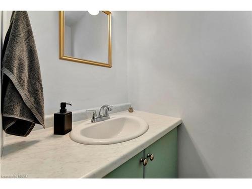 A-17 Raleigh Street, Brantford, ON - Indoor Photo Showing Bathroom