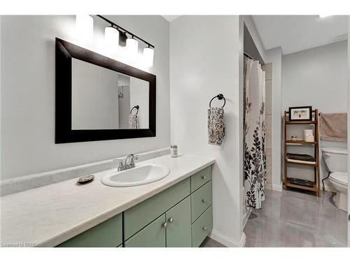 A-17 Raleigh Street, Brantford, ON - Indoor Photo Showing Bathroom