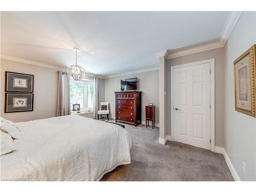 206 Fiddler'S Green Road, Ancaster, ON - Indoor Photo Showing Bedroom