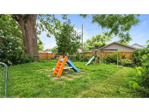 114 Erie Avenue, Brantford, ON - Outdoor With Backyard