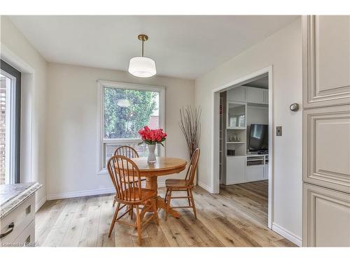 242 Edgewood Drive, Woodstock, ON - Indoor Photo Showing Dining Room