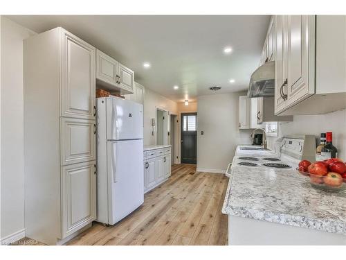 242 Edgewood Drive, Woodstock, ON - Indoor Photo Showing Kitchen