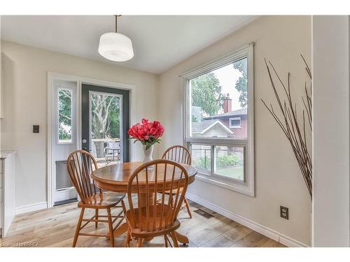 242 Edgewood Drive, Woodstock, ON - Indoor Photo Showing Dining Room