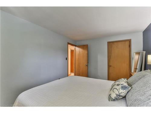 242 Edgewood Drive, Woodstock, ON - Indoor Photo Showing Bedroom