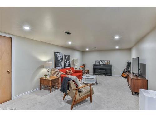 242 Edgewood Drive, Woodstock, ON - Indoor Photo Showing Other Room