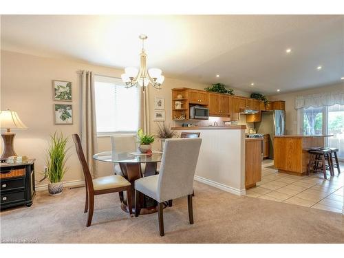 28 Richter Street, Brantford, ON - Indoor Photo Showing Dining Room