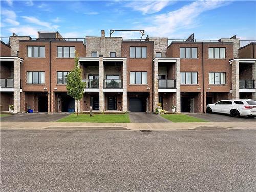 7 Spring Street, Brantford, ON - Outdoor With Balcony With Facade