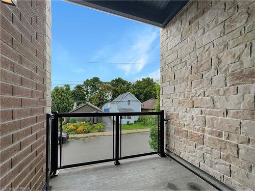 7 Spring Street, Brantford, ON - Outdoor With Balcony With Exterior