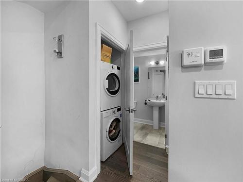 7 Spring Street, Brantford, ON - Indoor Photo Showing Laundry Room