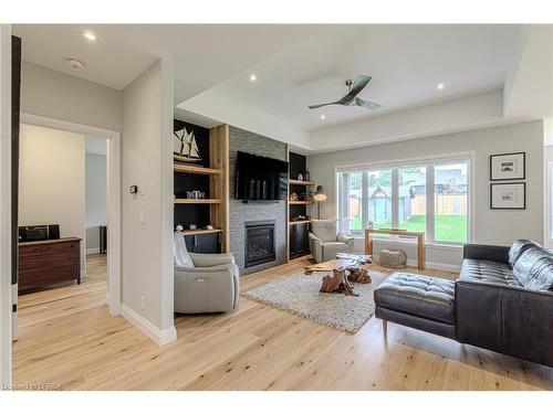 228 Oak Street, Simcoe, ON - Indoor Photo Showing Living Room With Fireplace