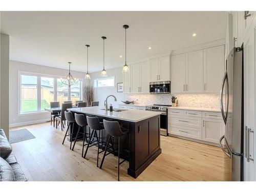 228 Oak Street, Simcoe, ON - Indoor Photo Showing Kitchen With Upgraded Kitchen