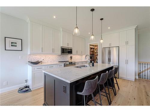 228 Oak Street, Simcoe, ON - Indoor Photo Showing Kitchen With Upgraded Kitchen