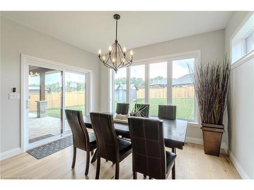 228 Oak Street, Simcoe, ON - Indoor Photo Showing Dining Room