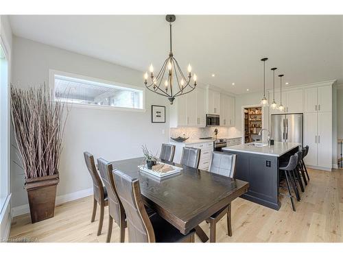 228 Oak Street, Simcoe, ON - Indoor Photo Showing Dining Room