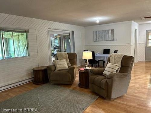 13356 64 Highway, Field, ON - Indoor Photo Showing Living Room