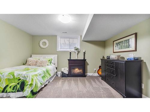 5 Edgar Place, Paris, ON - Indoor Photo Showing Bedroom