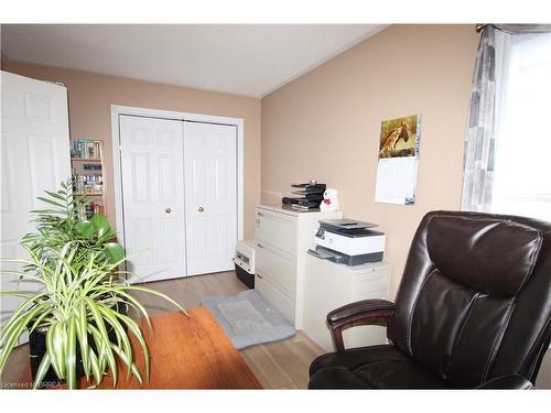 D-58 Harris Avenue, Brantford, ON - Indoor