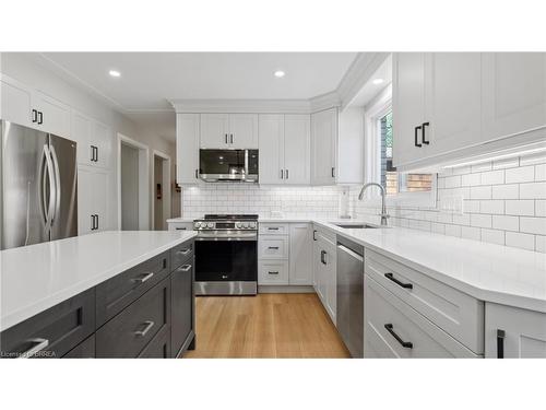 9 Willowdale Crescent, Port Dover, ON - Indoor Photo Showing Kitchen With Stainless Steel Kitchen With Upgraded Kitchen