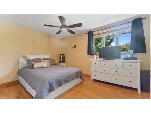 9 Willowdale Crescent, Port Dover, ON - Indoor Photo Showing Bedroom