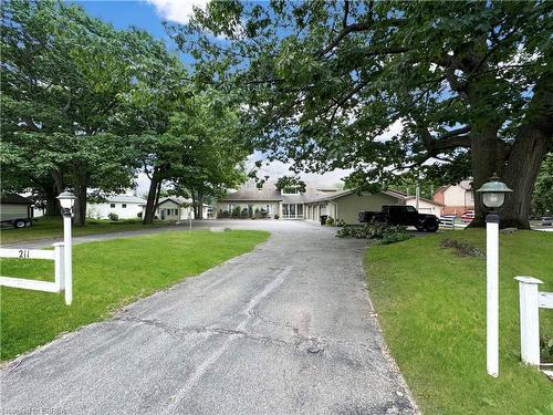 211 Old Mosley Street, Wasaga Beach, ON 