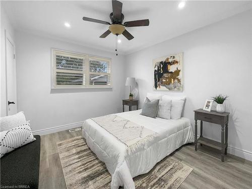 101 Ninth Avenue, Brantford, ON - Indoor Photo Showing Bedroom