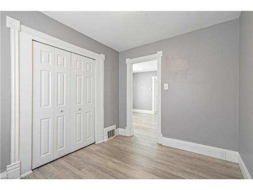 49 Jarvis Street, Brantford, ON - Indoor