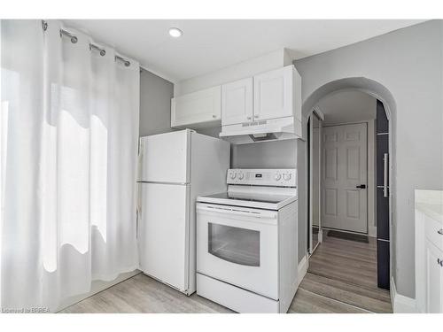 49 Jarvis Street, Brantford, ON - Indoor Photo Showing Kitchen