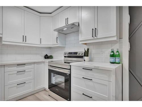 123-36 Hayhurst Road, Brantford, ON - Indoor Photo Showing Kitchen