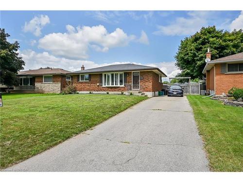 10 Pembroke Avenue, Brantford, ON - Outdoor