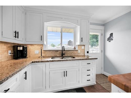 10 Pembroke Avenue, Brantford, ON - Indoor Photo Showing Kitchen With Double Sink